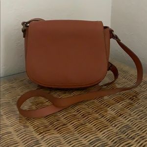 Feed Projects Simone Crossbody